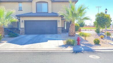 Building Photo - 2520 Blackhawk Dr