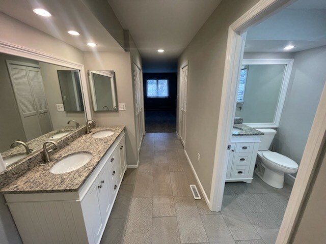 Building Photo - 2689 Glen Arbor Ter