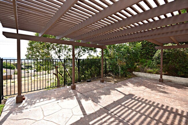 Building Photo - Spacious Home in La Costa with Nice View!!