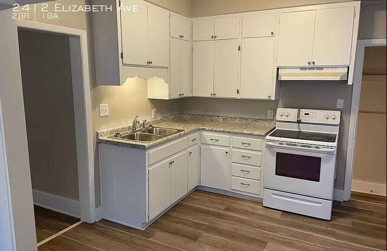 Primary Photo - Two bedroom home near Fairgrounds!