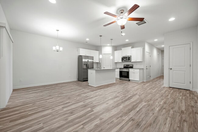 Building Photo - 3108 Amay James Ave