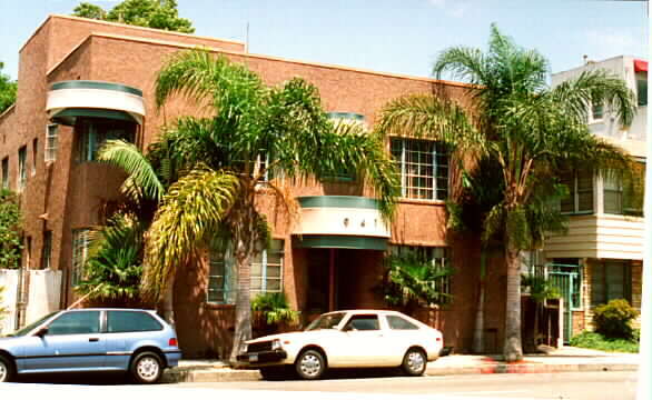Foto del edificio - 941 E Broadway