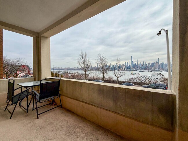 Foto del edificio - 941 JFK Blvd E