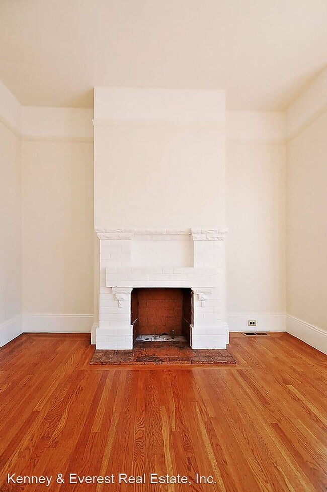 Building Photo - 3 br, 1 bath House - 2428 Bush Street