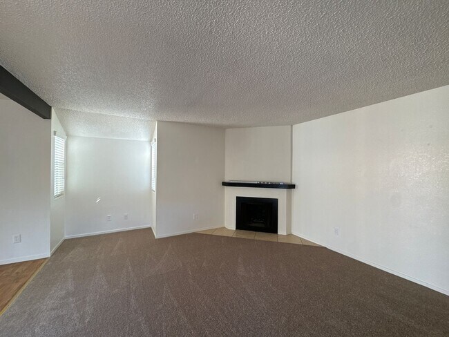 Foto del edificio - 4508 Maybrook Ave