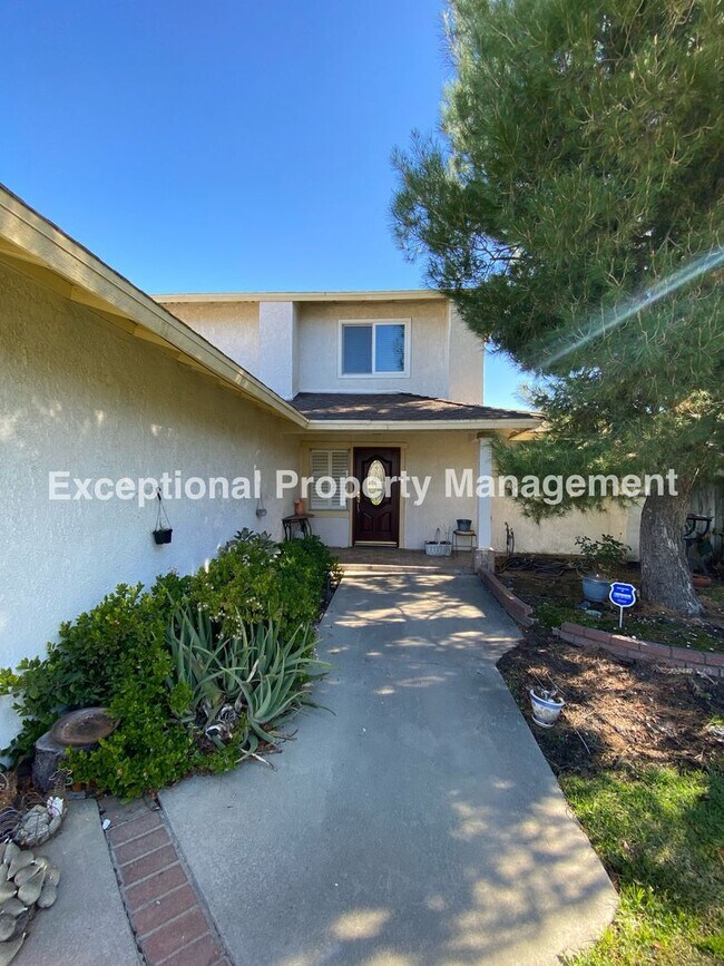 Foto del edificio - Ready to move in 4 bedroom 2 bath home