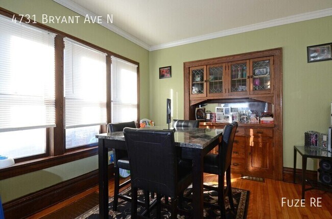 Building Photo - 4731 N Bryant Ave