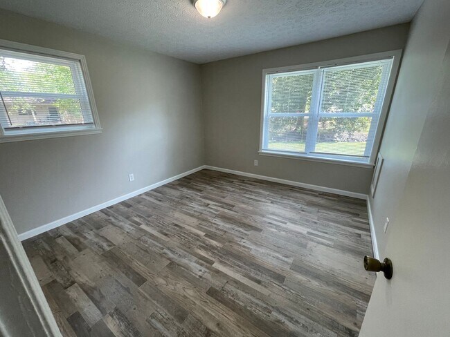 Building Photo - Cozy 3 Bed 1 Bath House