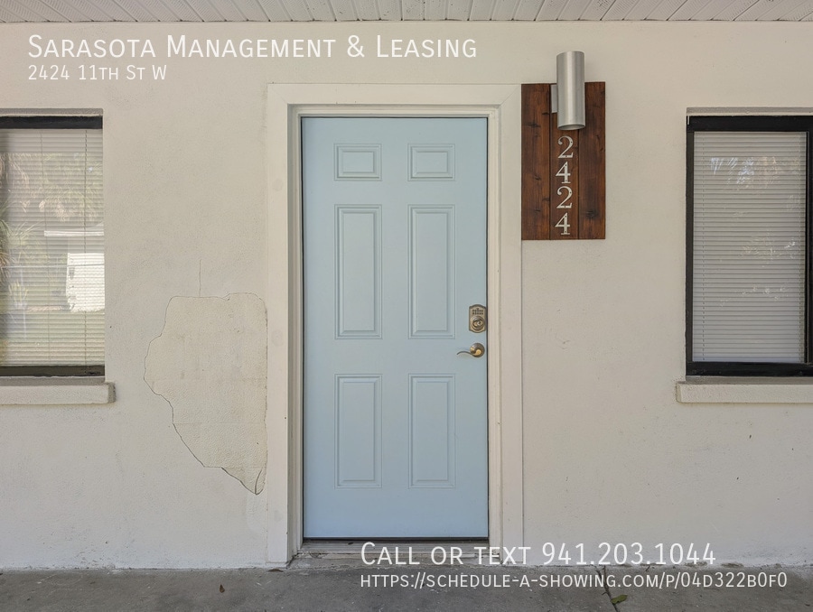 Photo - 2424 11th St W-