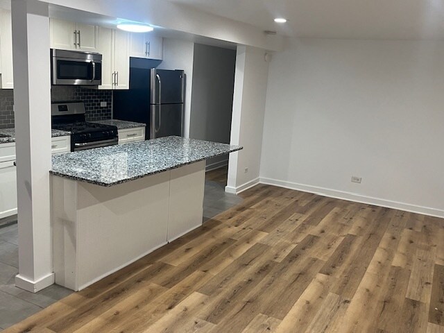 Foto del edificio - 612 N May St