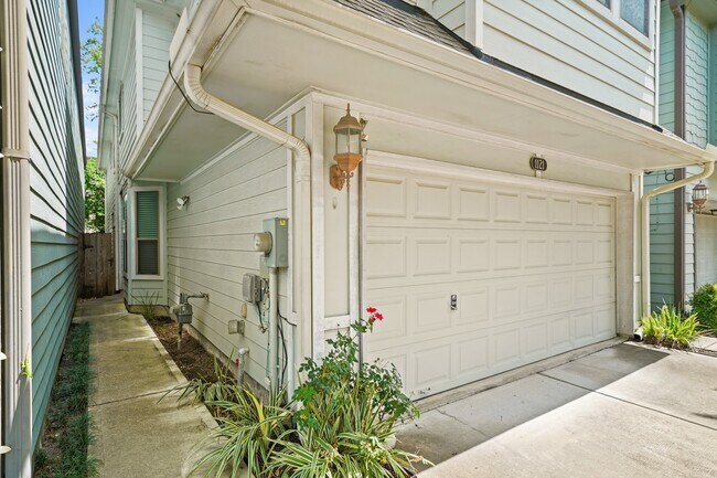 Foto del edificio - 1121 Beall Landing Ct