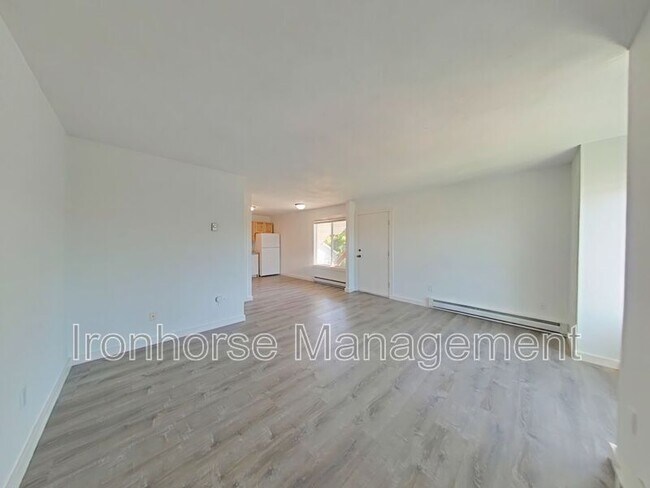 Foto del edificio - 119 S 15th Ave