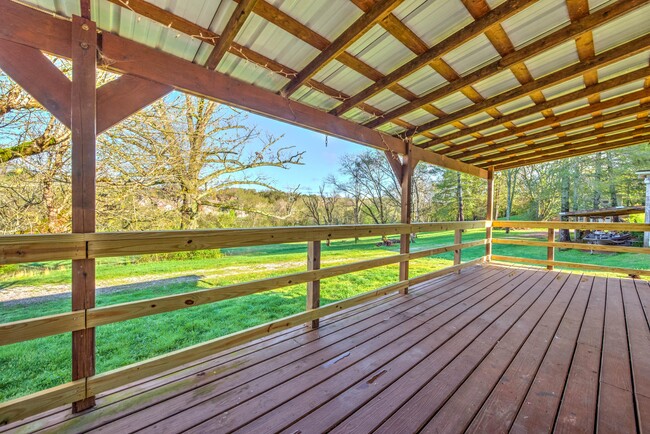 Building Photo - 2018 Tooles Bend Rd