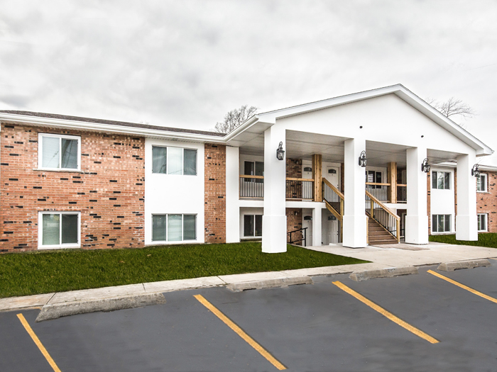 building front - 6972 IL-1