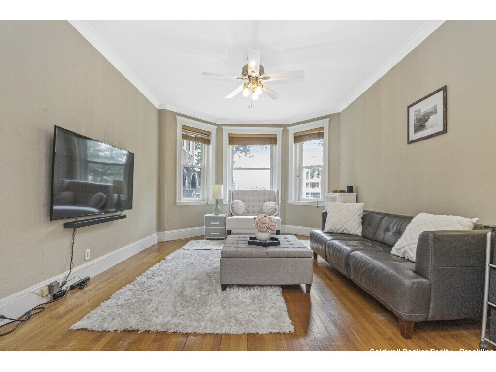 15 Westbourne Ter Unit 1, Brookline, MA 02446 Apartments in Brookline