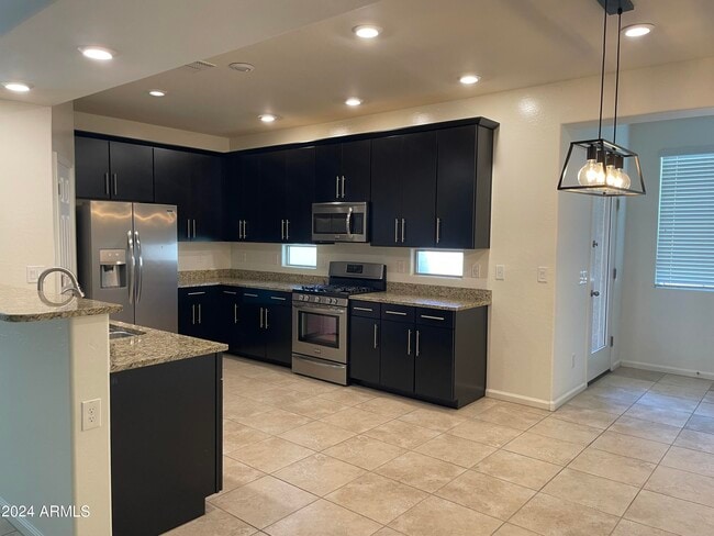 Building Photo - 3822 E Desert Broom Dr