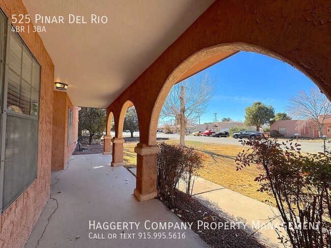 Foto del edificio - West El Paso 4 bed/3 bath refrig A/C Home!