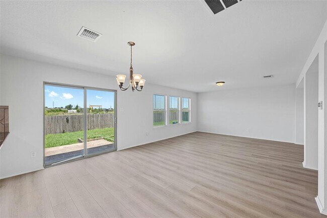 Foto del edificio - 524 Carrington St