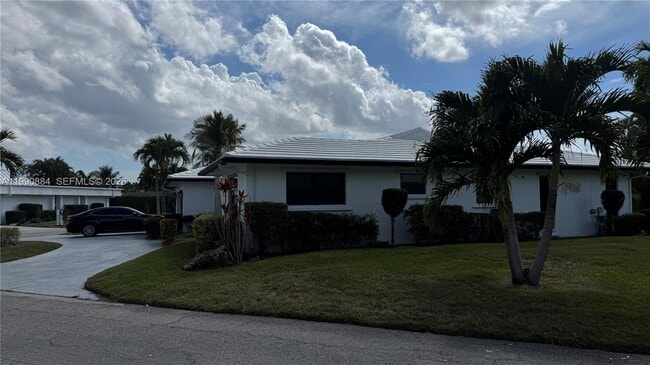 Building Photo - 4905 Bayberry Ln