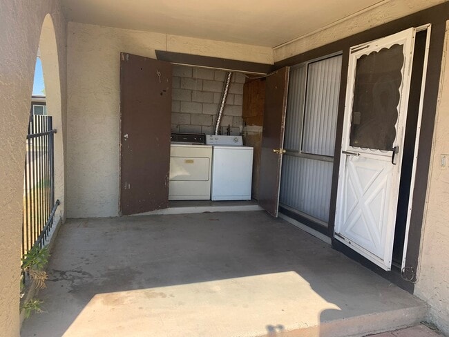 Foto del edificio - Cute townhome available in Mesa
