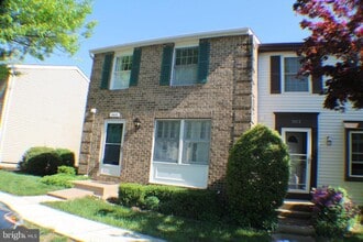 Building Photo - 7915 Tyson Oaks Cir