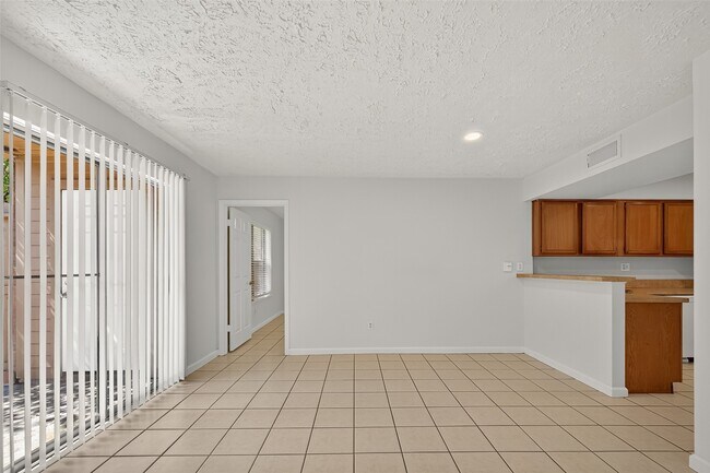 Foto del edificio - 10555 Turtlewood Ct