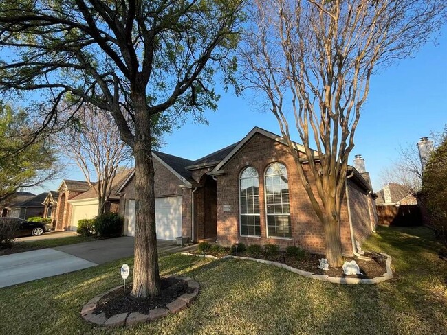 Building Photo - 2829 Dunbar Dr