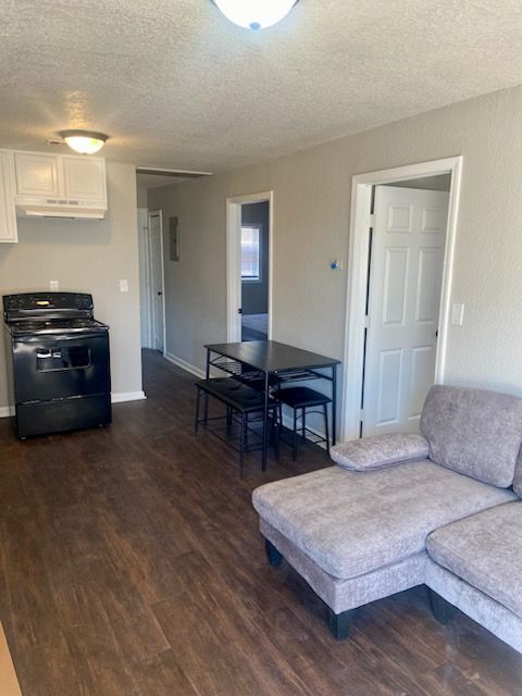 Foto del edificio - 1624 Stewart St