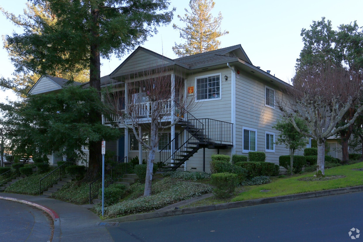 Redwood Grove Apartments Apartments in Sebastopol, CA