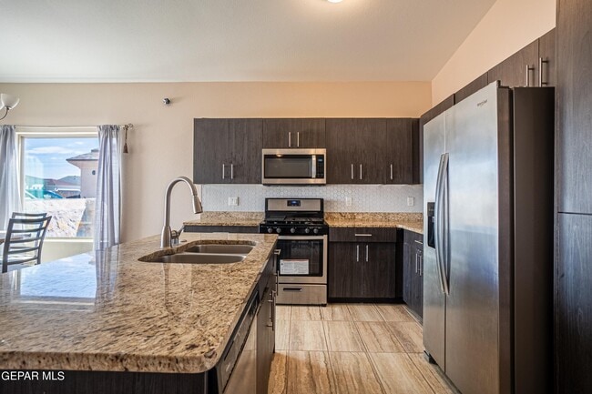 Building Photo - 14933 Tierra Isaiah Ave