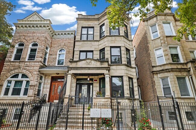 Building Photo - 1450 N Fairfield Ave