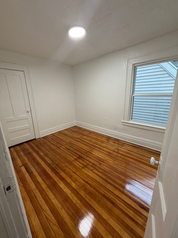 Foto del edificio - 392-394-394 Columbia Ave