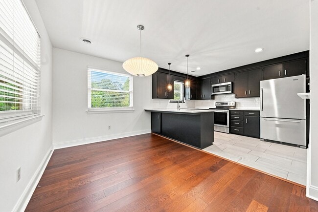 Building Photo - 4029 6th St Dr NW