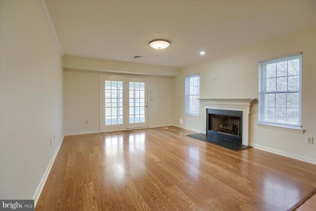 Foto del edificio - 2166 Wexford Rd