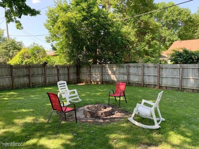 Building Photo - 3 br, 2 bath House - 1128 Highland Ave