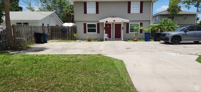Building Photo - 17317 Whitewater Ct
