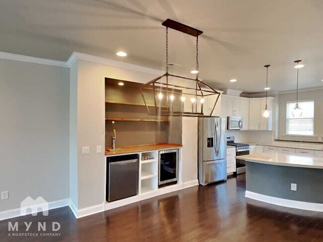 Foto del edificio - 3322 Bending Birch Pl