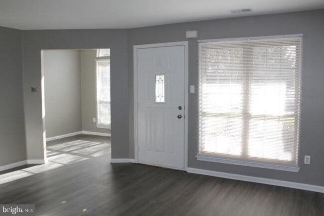 Building Photo - 1711 Foxmeadow Cir