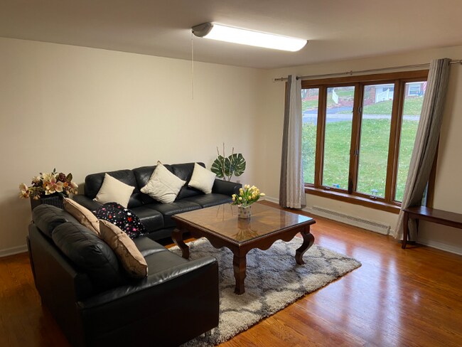 Foto del edificio - 2709 Tillia St