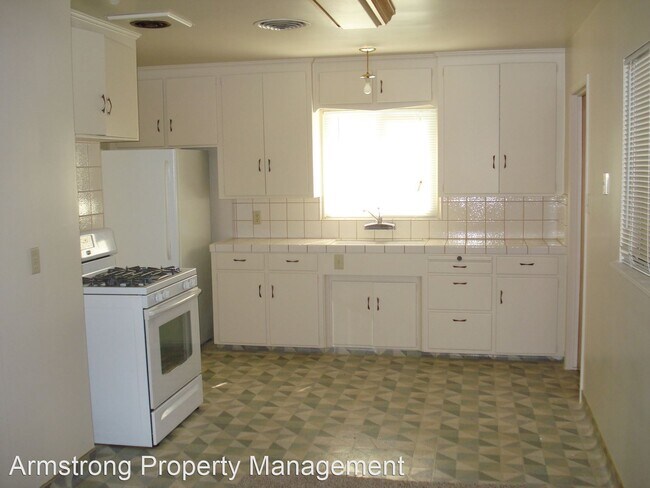 Building Photo - 3 br, 2 bath House - 1909 S. Woodland