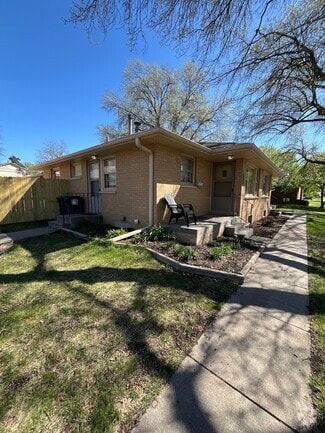 Building Photo - 4540 Meredeth St