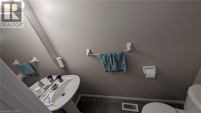 Building Photo - 81 Valridge Dr