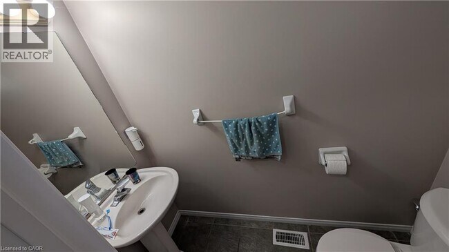 Photo du bâtiment - 81 Valridge Dr