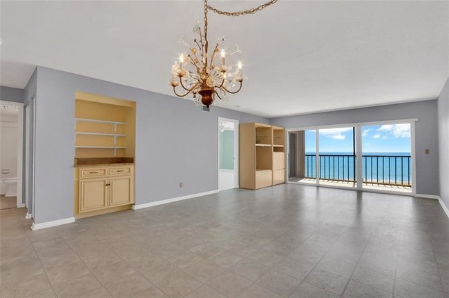 Building Photo - 2571 NE Ocean Blvd