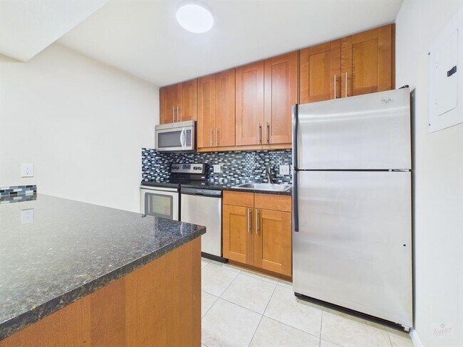 Foto del edificio - 7685 Northcross Dr