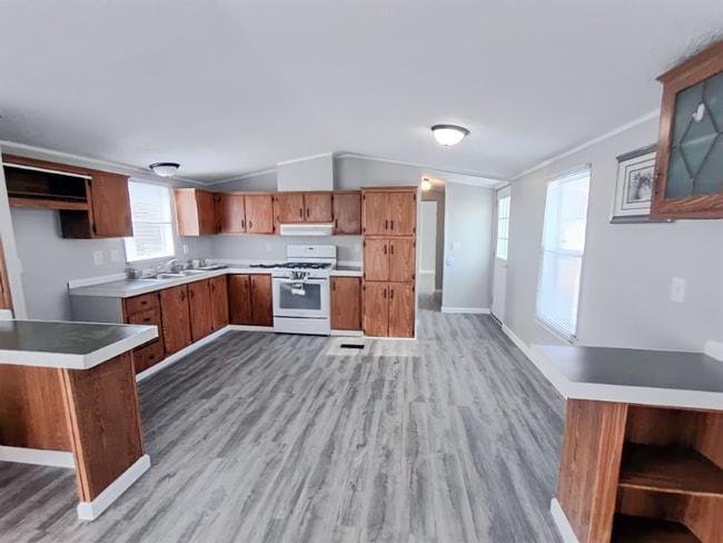 Foto del edificio - 77 Deerwood Park