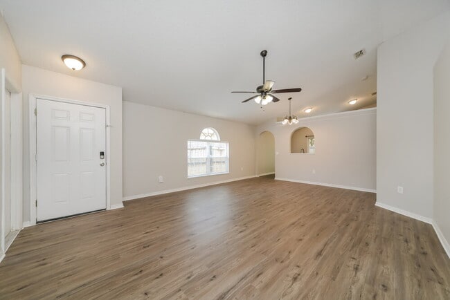 Building Photo - 6748 Ebans Bend