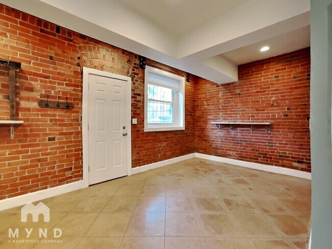 Foto del edificio - 1356 N Pearl St