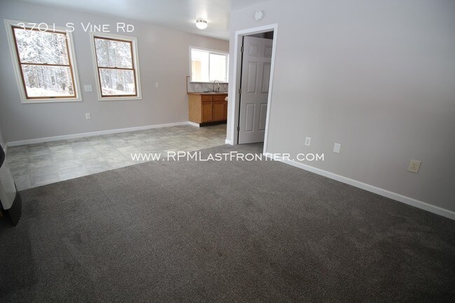 Foto del edificio - 3701 Vine Rd