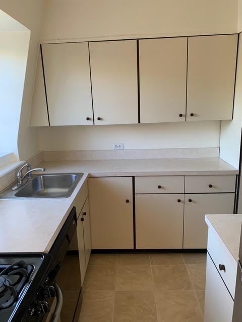kitchen - 2 Chateaux Cir